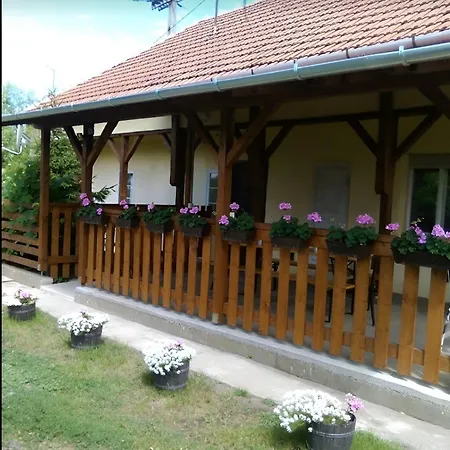 Gyuemoelcsoes Vendeghaz, Poroszlo, Tisza-to - Fruit Orchard Guest House, Poroszlo, Tisza Poroszlo
